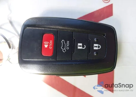 2025 Toyota Rav4 Hybrid Xle from USA, damaged, VIN 2T3RWRFV4SW254256